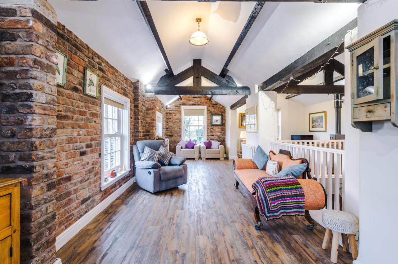 Belvedere House - Serene Countryside Escape - 4 Bedrooms Sleeps 8 Sandbach Exterior photo